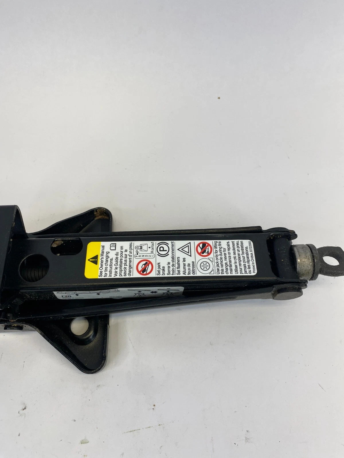 10-17 CHEVY EQUINOX GMC TERRAIN SPARE TIRE JACK & KIT TOOL ASSEMBLY 25877904 OEM