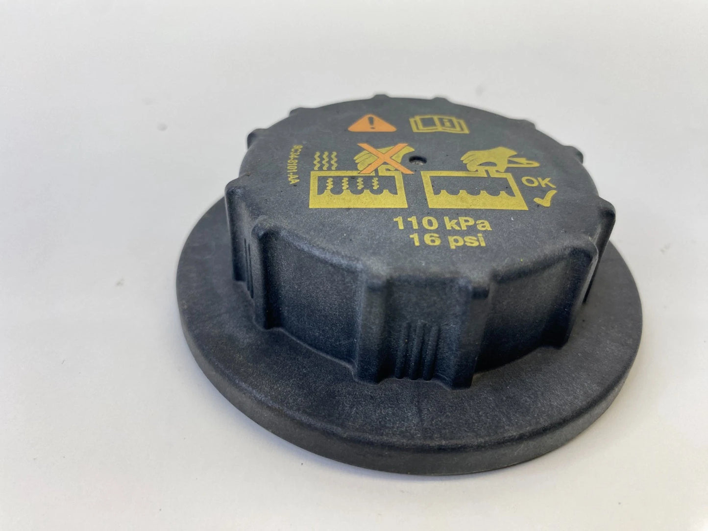 13-19 FORD EXPLORER INTERCEPTOR ENGINE COOLANT RECOVERY TANK CAP 9C348101AA OEM