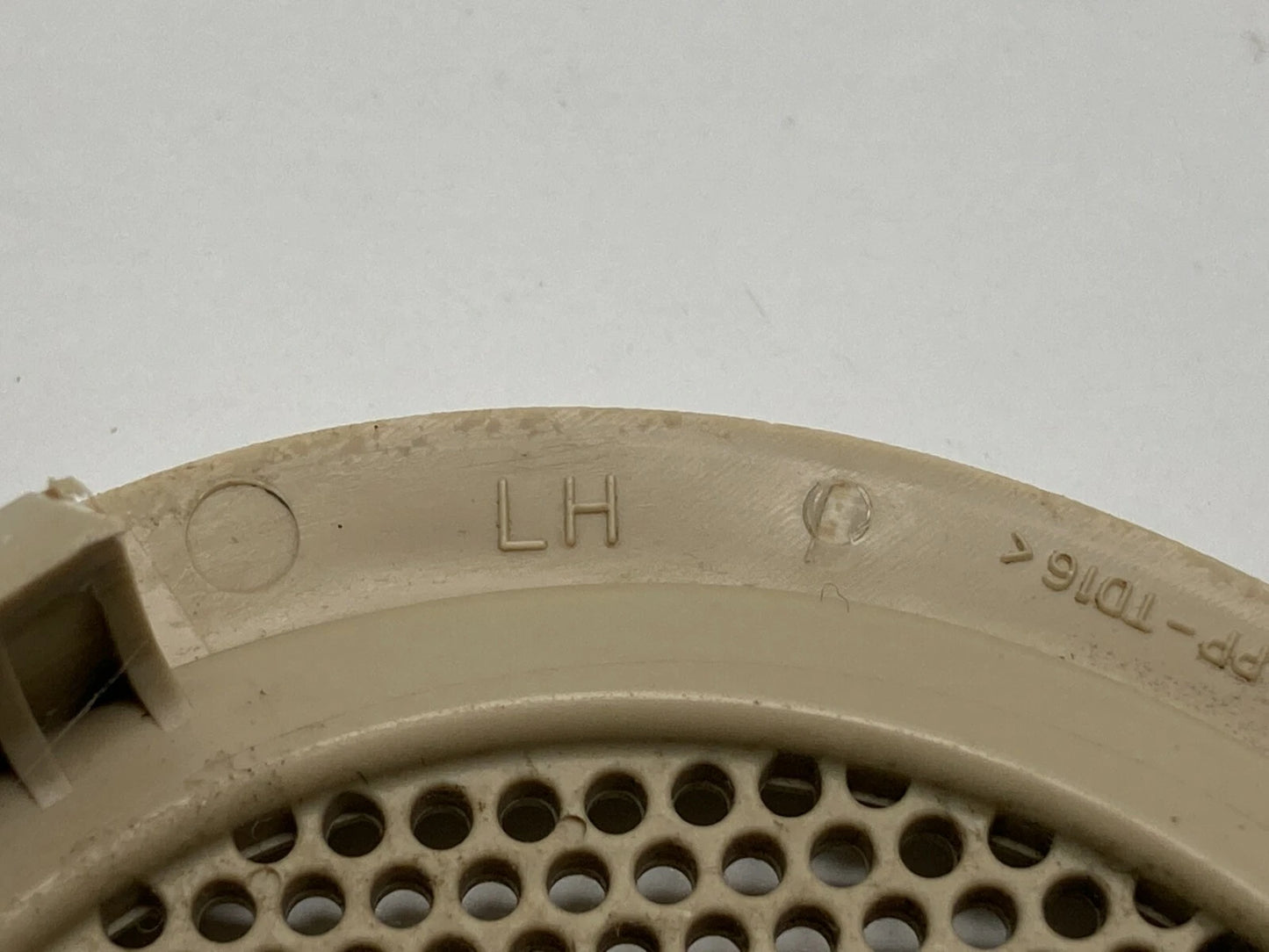 06 07 SUBARU B9 TRIBECA REAR LEFT SIDE SPEAKER TWEETER COVER TRIM 94087XA01A OEM