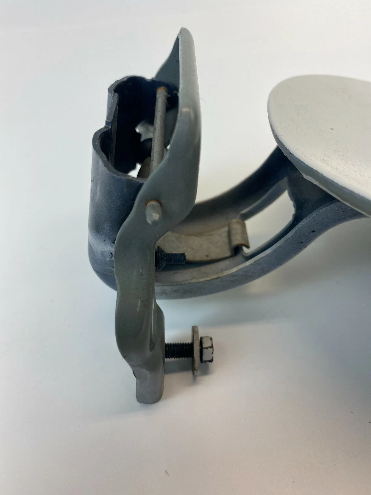 08-12 FORD ESCAPE 08-11 MARINER FUEL FILLER LID DOOR COVER 8U5A9A095AB OEM