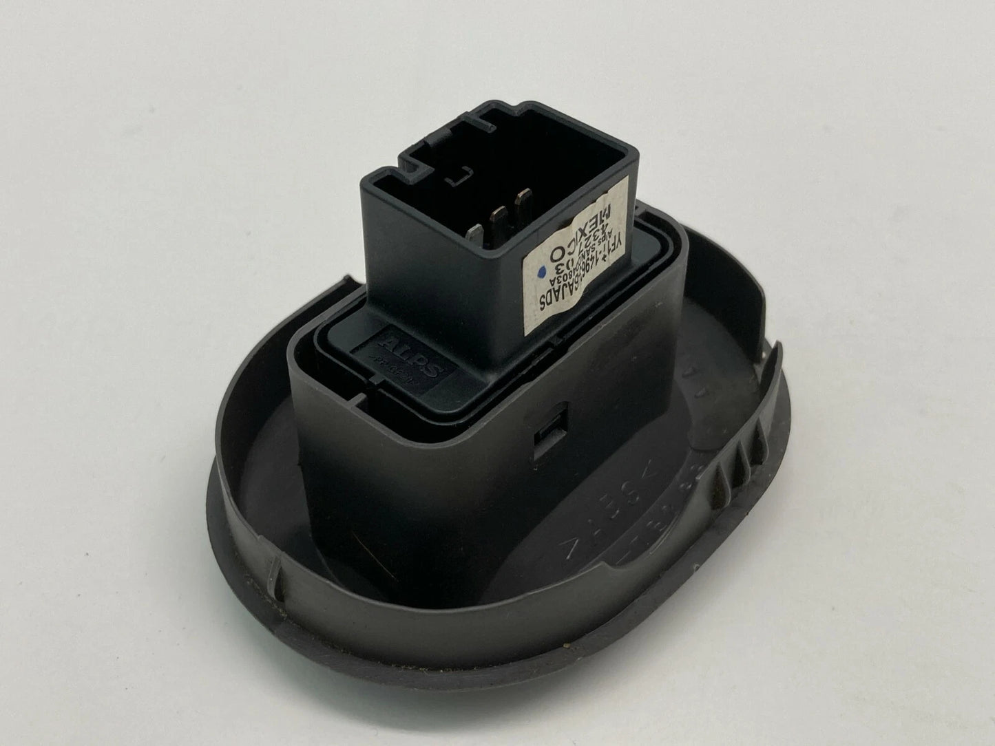 2002-2005 FORD EXPLORER REAR HATCH TRUNK DOOR LOCK SWITCH BUTTON 1L24-782661 OEM