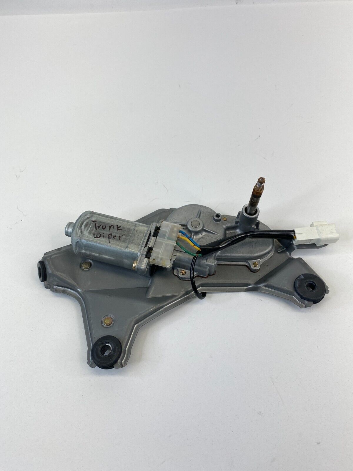 2004-2009 Toyota Prius Rear Windshield Wiper Motor Assembly DENSO 85130-47010