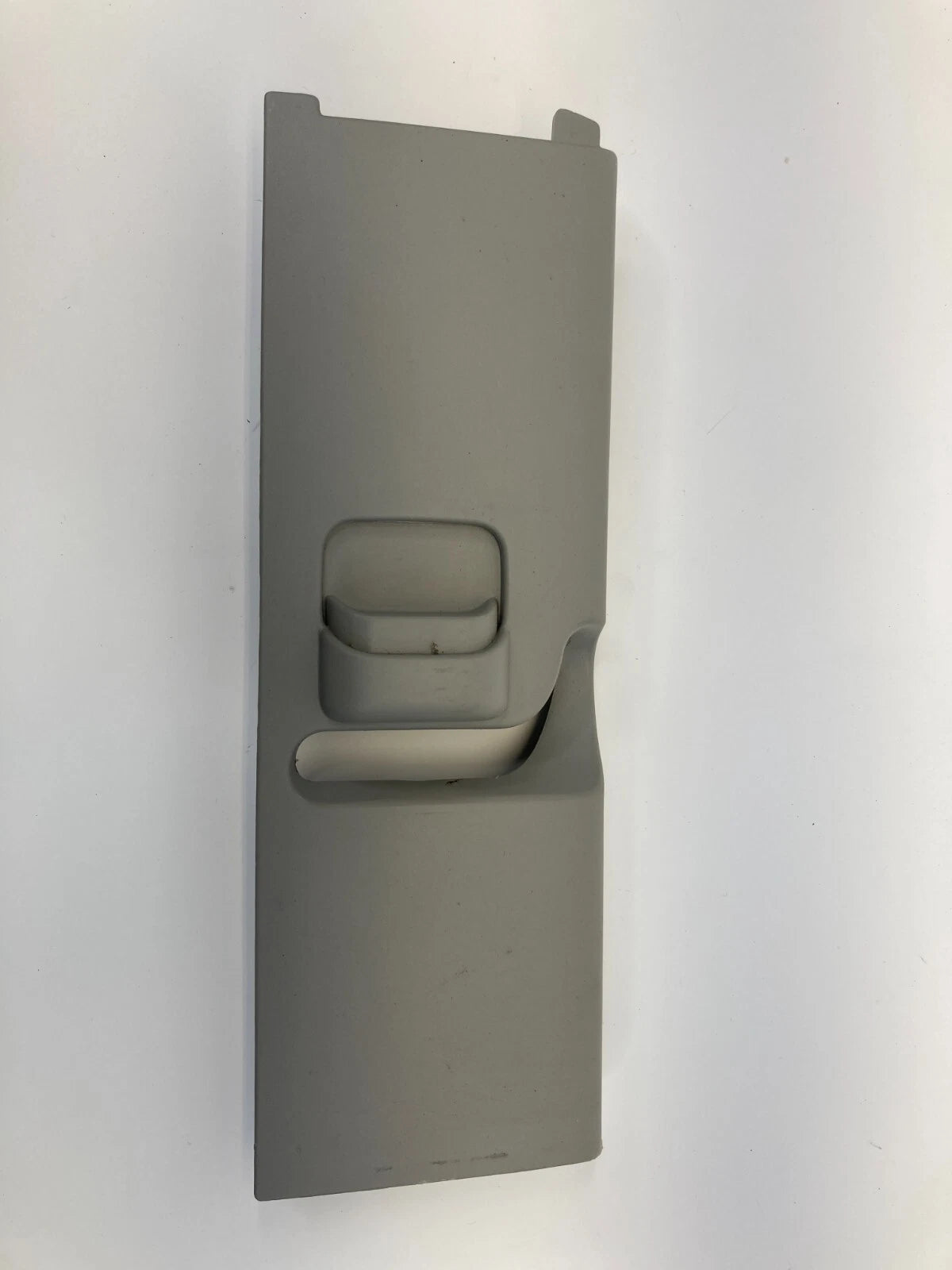 2011-2016 CHEVROLET CRUZE FRONT LEFT SIDE UPPER SEAT BELT ADJUSTENT COVER TRIM
