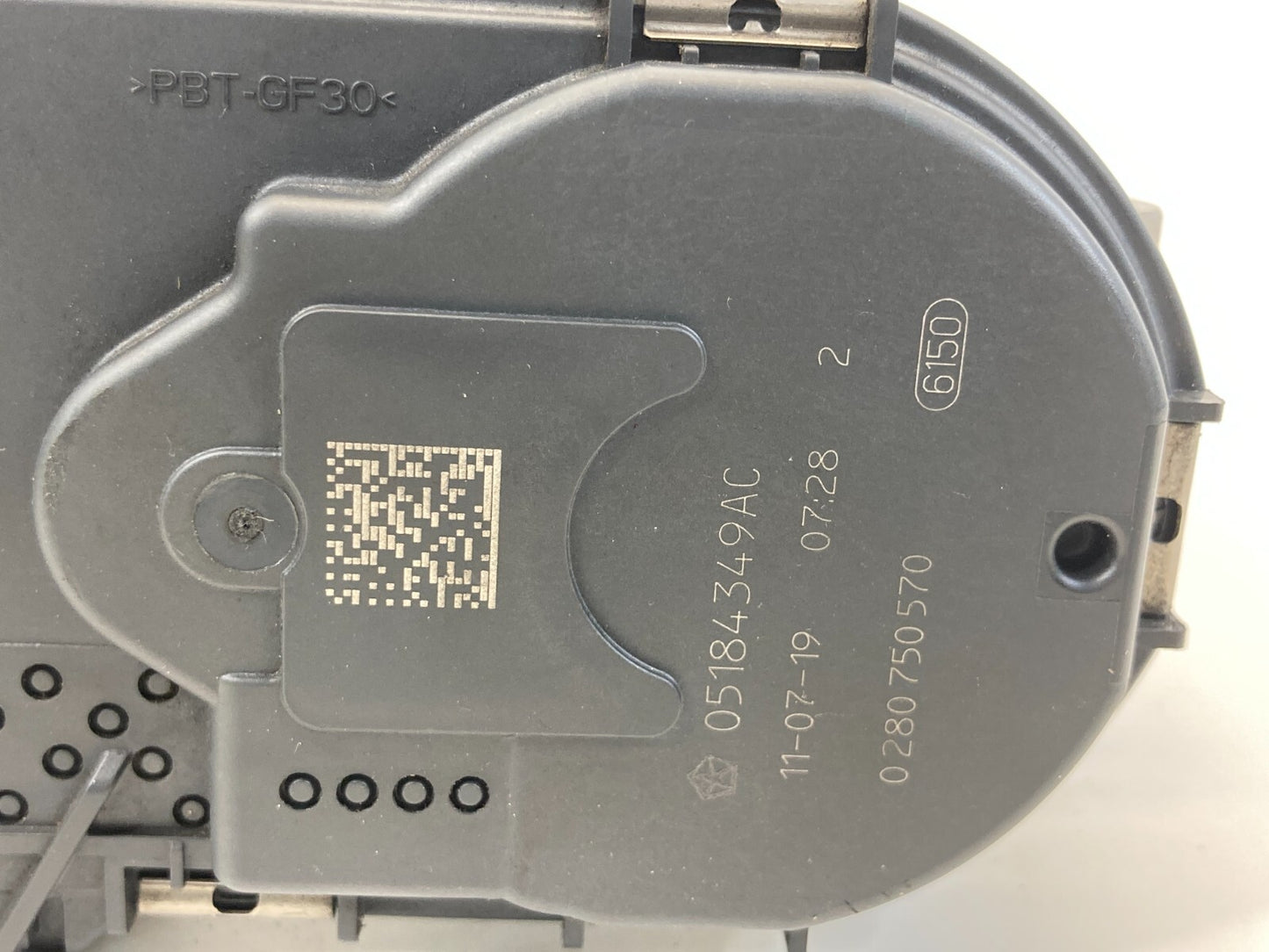 2011-2016 Chrysler Town & Country 3.6L Throttle Body Throttle Valve 05184349AC