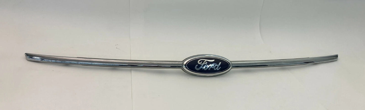 2013-2019 FORD TAURUS TRUNK LID MOLDING CHROME W/CAMERA HOLE DG13-54425A22A OEM