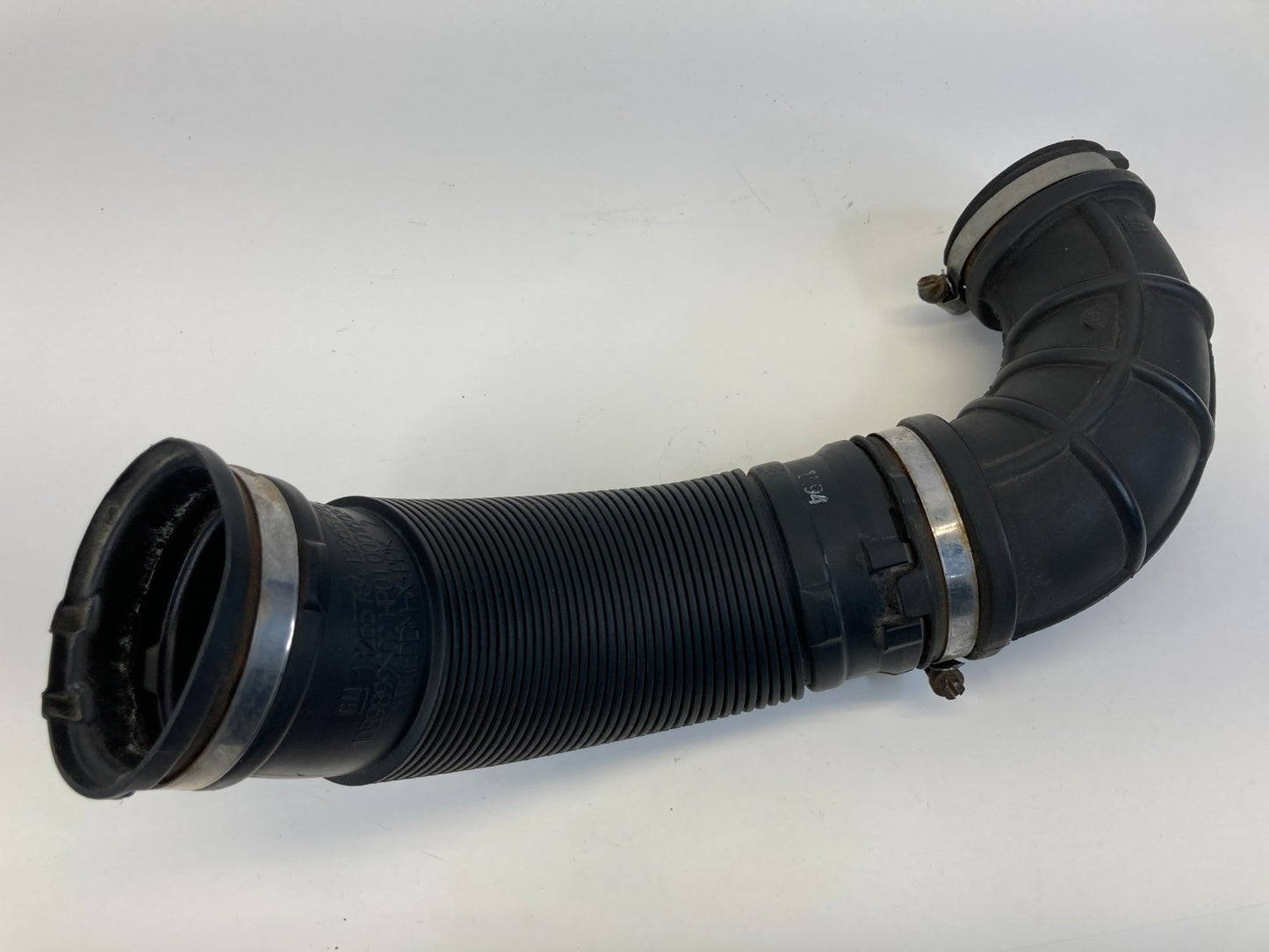 2011-2016 Chevrolet Cruze 2016 Limited 1.4L Air Cleaner Outlet Duct 13265784