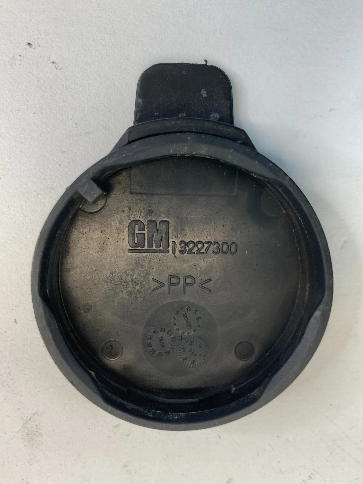 2010-2022 GMC TERRAIN WIPER WASHER FLUID RESERVOIR TANK BOTTLE CAP 13227300 OEM