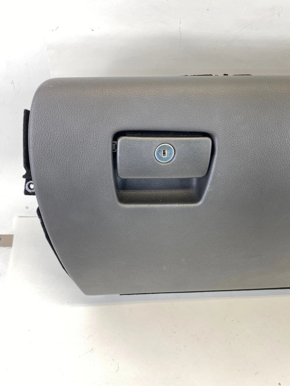 2013-2019 CADILLAC ATS BOX LOCK LATCH HANDLE STORAGE COMPARTMENT 22961869 OEM