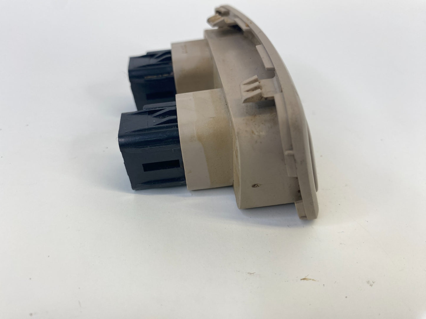 2005-2010 Kia Sportage Interior Trim Switch Blank Cover Bezel 93306-1F000