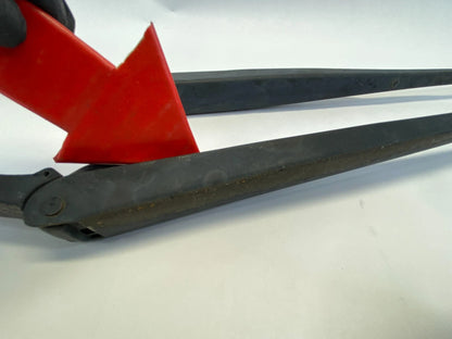 2002-2006 NISSAN ALTIMA FRONT WINDSHIELD WIPER ARMS SET PAIR LEFT & RIGHT OEM