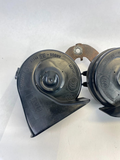 2009-2020 DODGE JOURNEY LOW & HIGH DUAL TONE NOTE HORN AND BRACKET MOUNT OEM