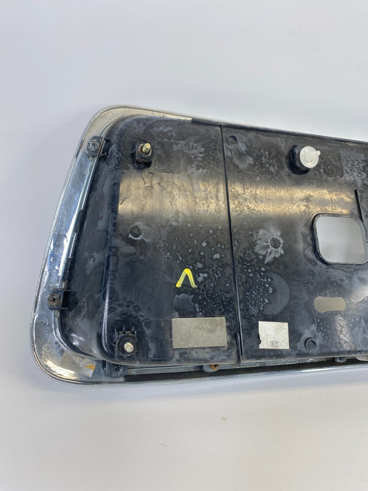 2002-2005 Hyundai Sonata Deck Lid Trunk Finish Panel Molding Garnish 87371-3D000