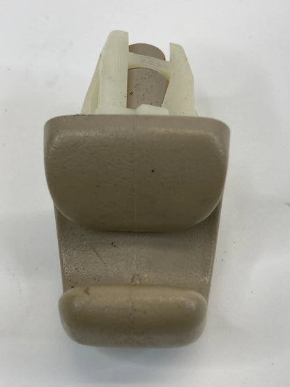 2003-2008 TOYOTA COROLLA FRONT SUNVISOR SUN VISOR SHADE CLIP HOLDER RETAINER OEM