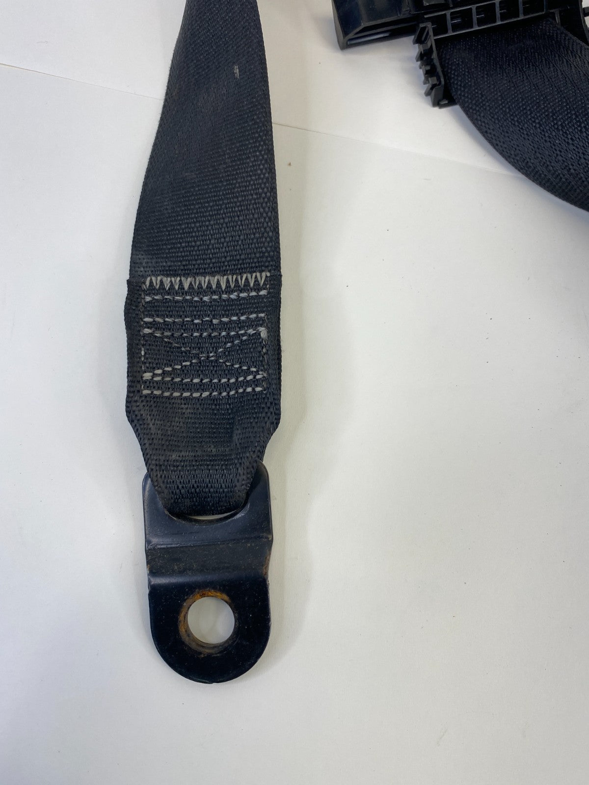 2011-2014 Dodge Avenger Front Left Driver Side Seat Belt Retractor 6050314 OEM