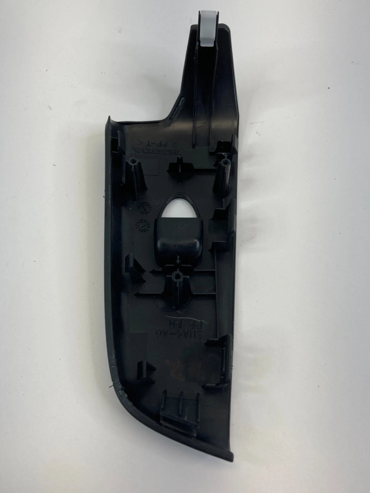 06-11 HONDA CIVIC SEDAN REAR RIGHT SIDE DOOR POWER WINDOW SWITCH BEZEL SNA6-A0