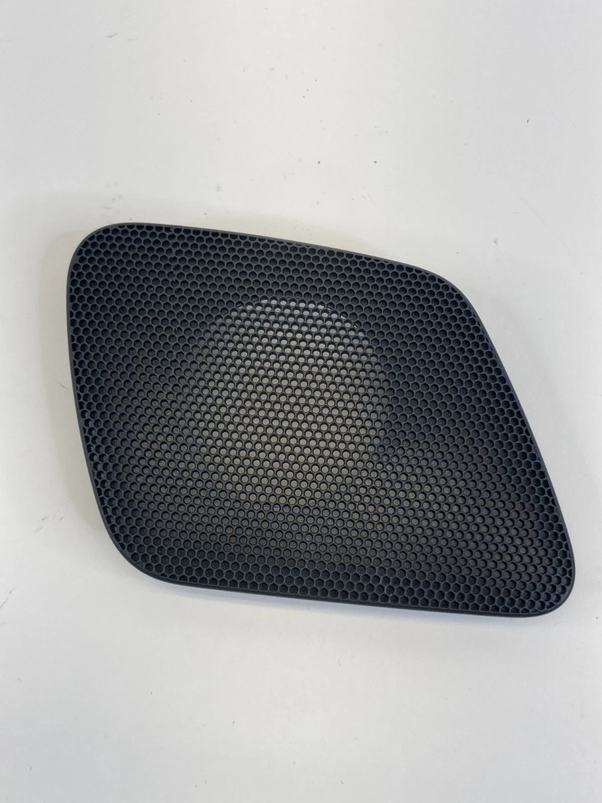 2013-2016 AUDI ALLROAD REAR RIGHT DOOR UPPER TWEETER SPEAKER GRILLE COVER OEM