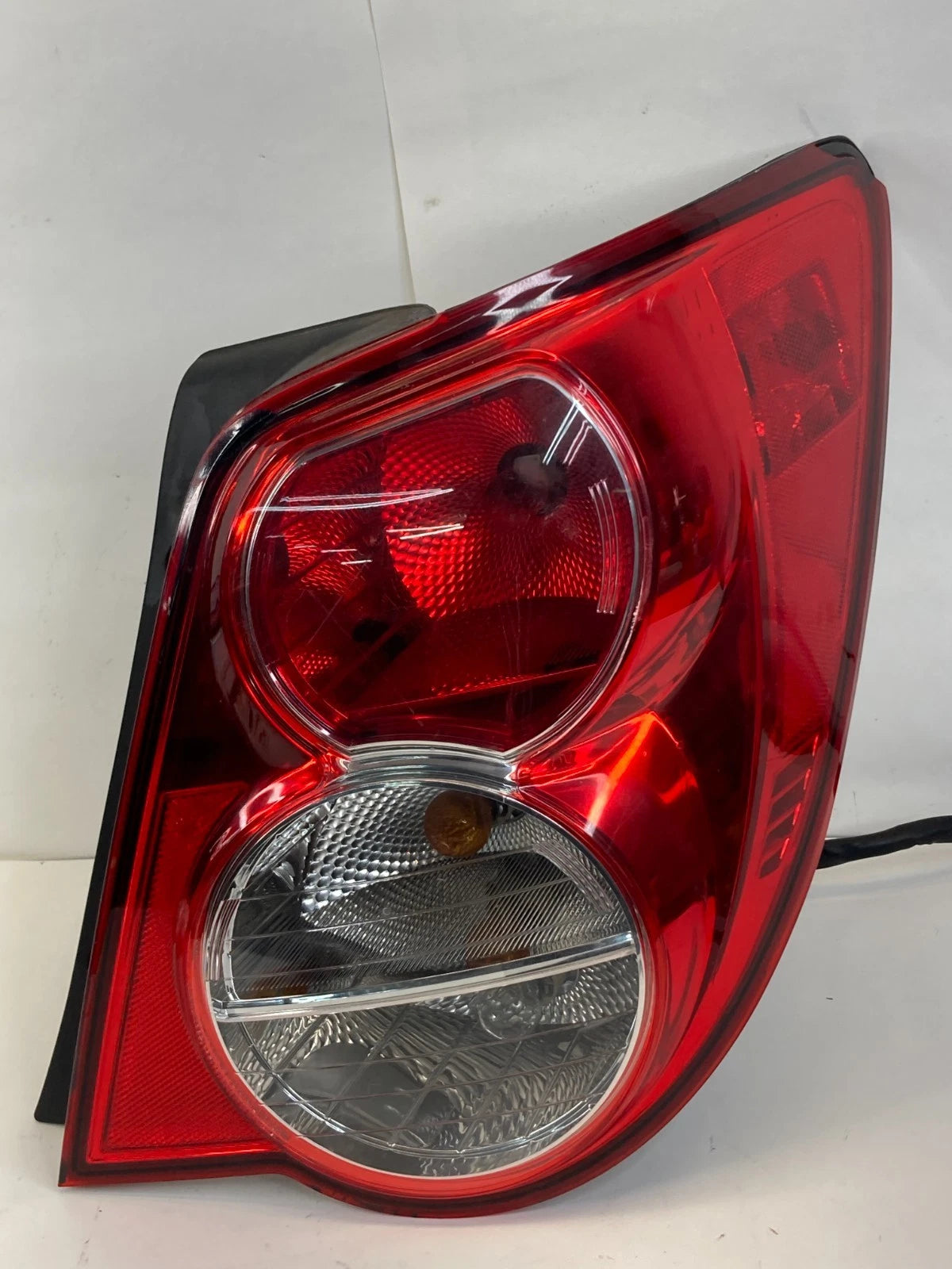 2012-2016 CHEVROLET CHEVY SONIC REAR RIGHT SIDE TAILLIGHT TAIL LIGHT 96830982