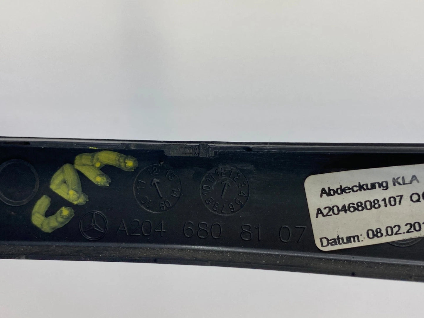 2010-2015 MERCEDES-BENZ GLK350 DASH CLIMATE CONTROL COVER TRIM BEZEL A2046808107