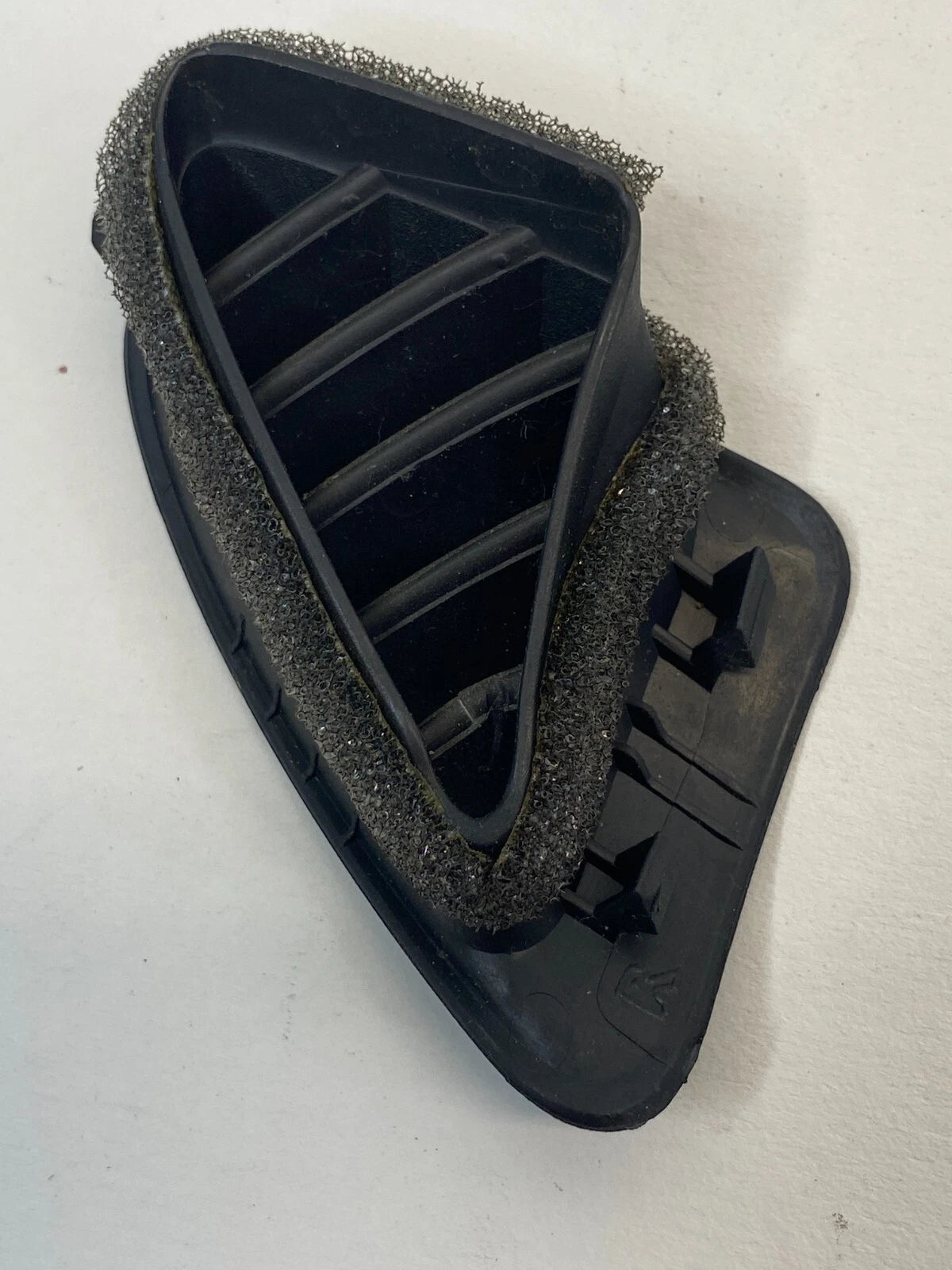 2012-2020 CHEVROLET SONIC DASH UPPER RIGHT A/C AIR VENT DEFOGGER OUTLET GRILLE