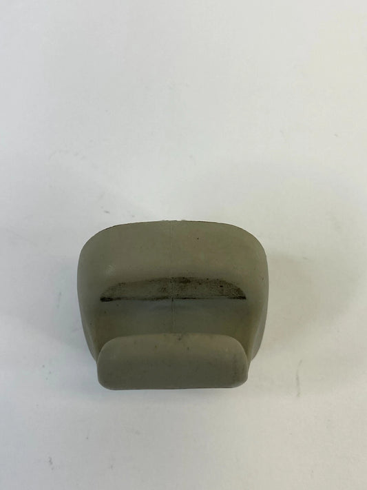2004-2007 HONDA ACCORD FRONT RIGHT SUN VISOR SUNVISOR RETAINER HOLDER CLIP OEM