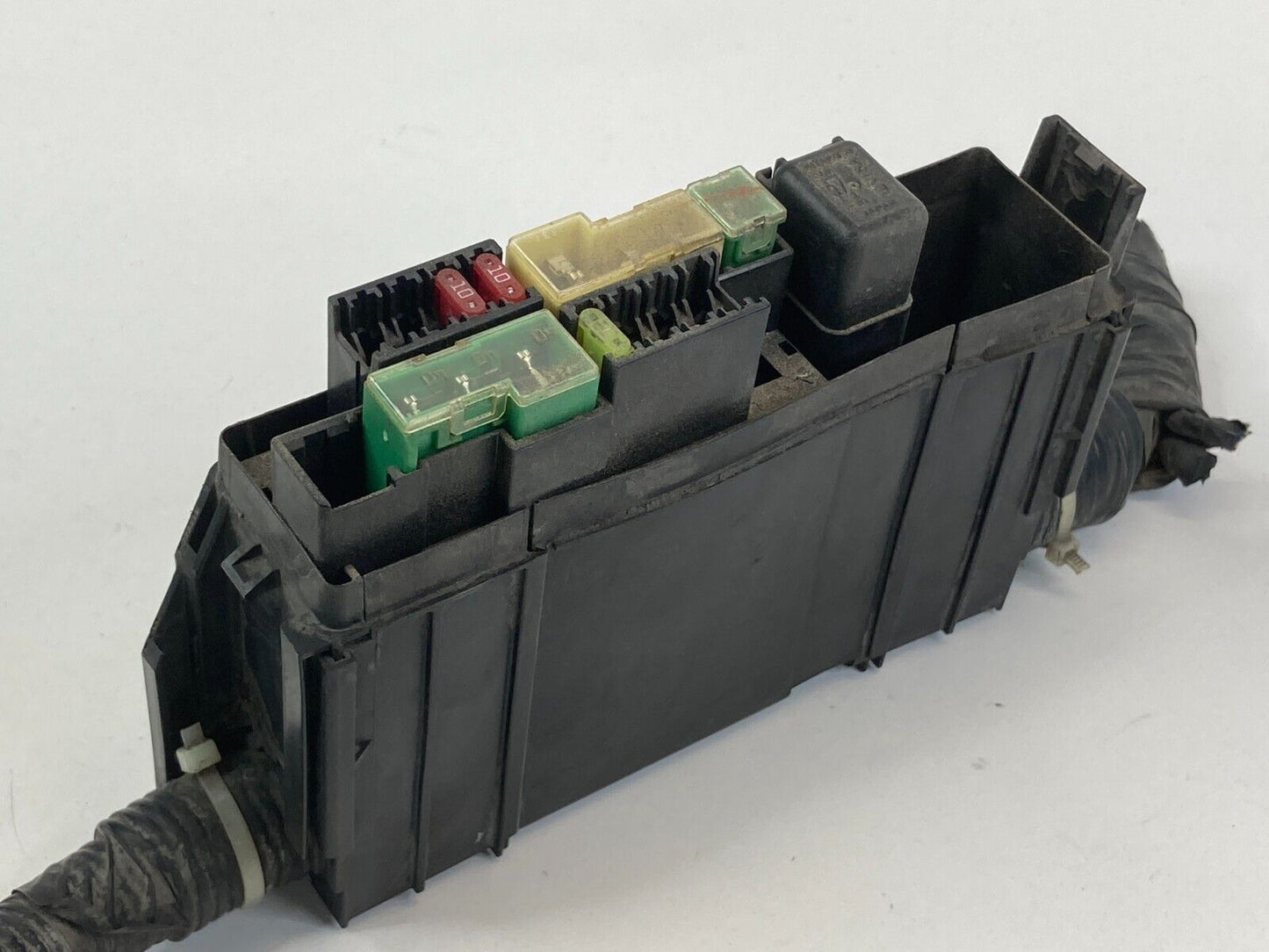 09-14 Nissan Cube 1.8L L4 Front Compartment Fuse Box Relay Module 24382-EW70B