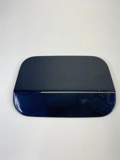 2006 2007 2008 2009 2010 BMW 550I SEDAN FUEL FILLER TANK GAS DOOR LID COVER OEM