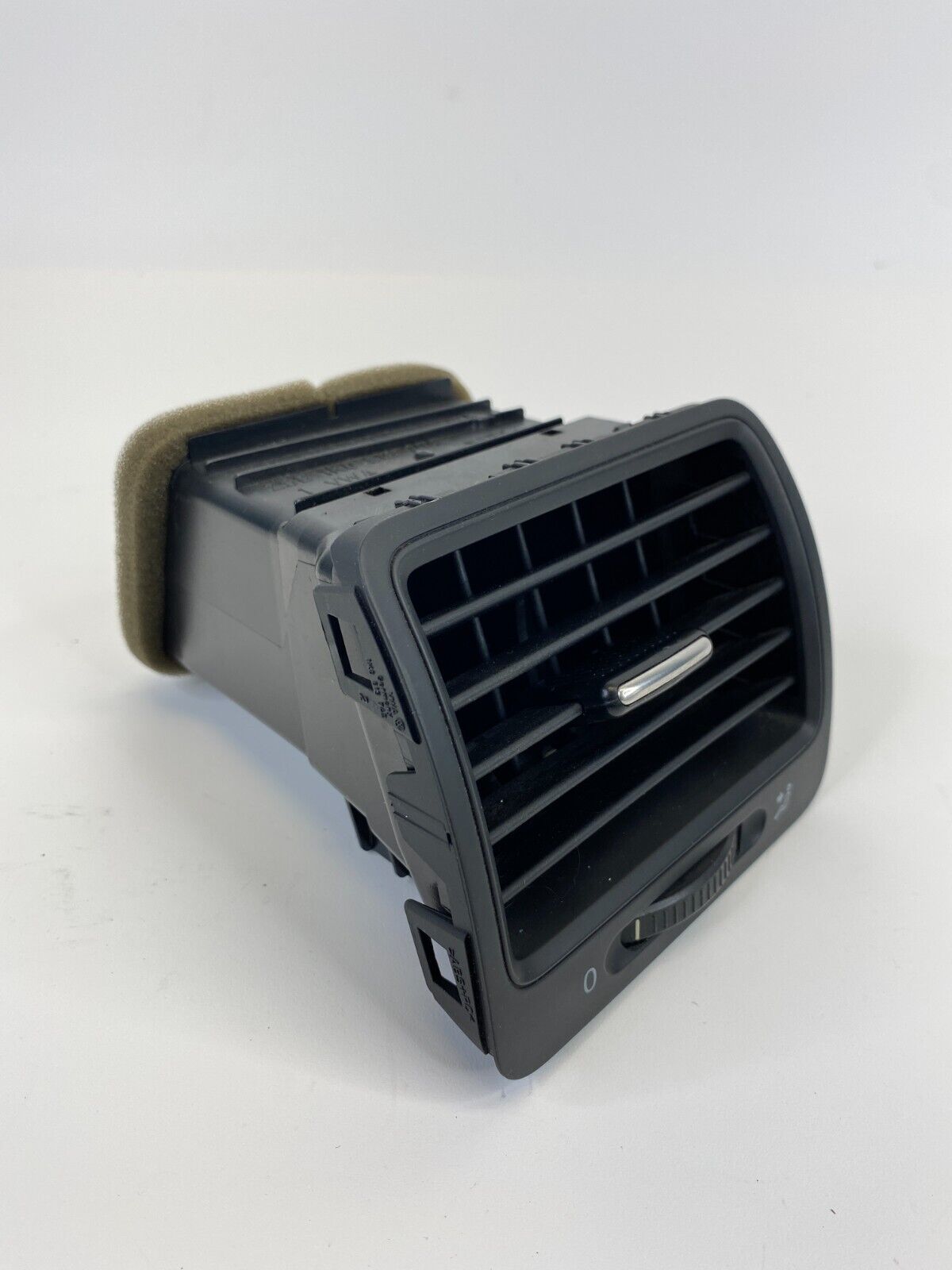 2006-2009 VW GTI Dash Right Side Outer A/C Air Vent Duct Grill 1K0-819-704