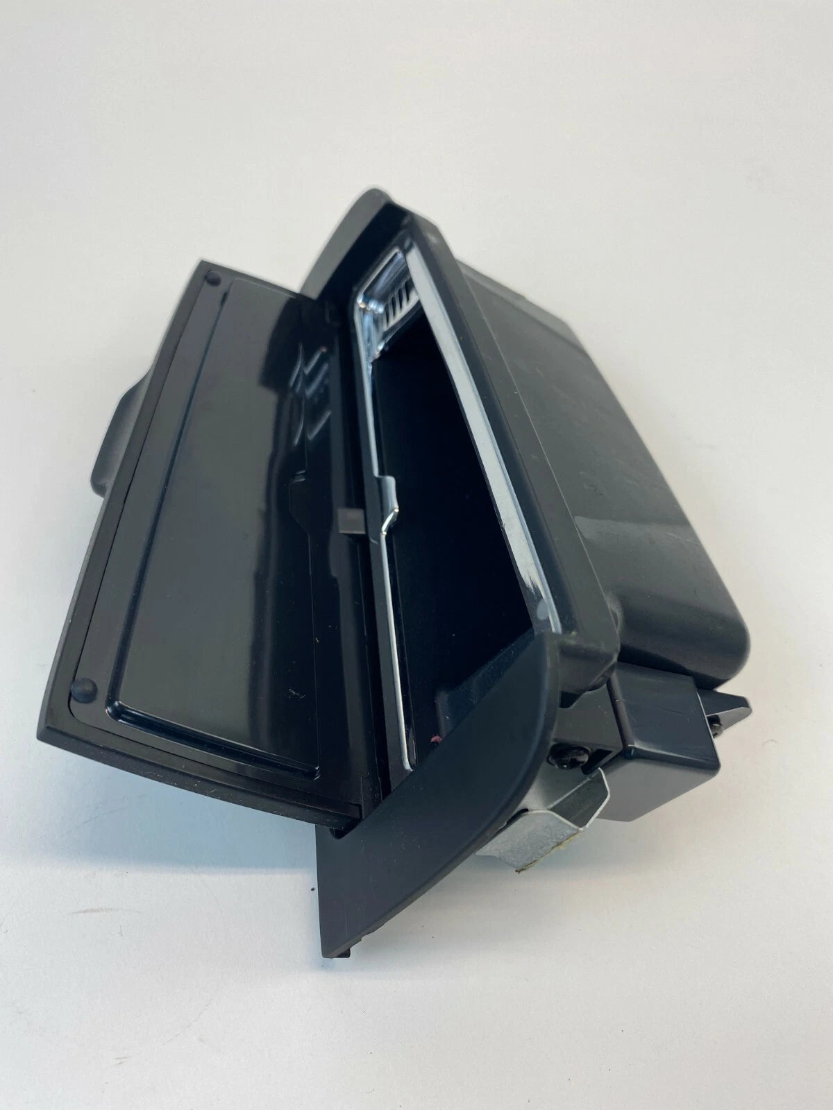 2004 2005 2006 KIA AMANTI REAR LEFT SIDE DOOR PANEL ASHTRAY 83750-3F000 OEM