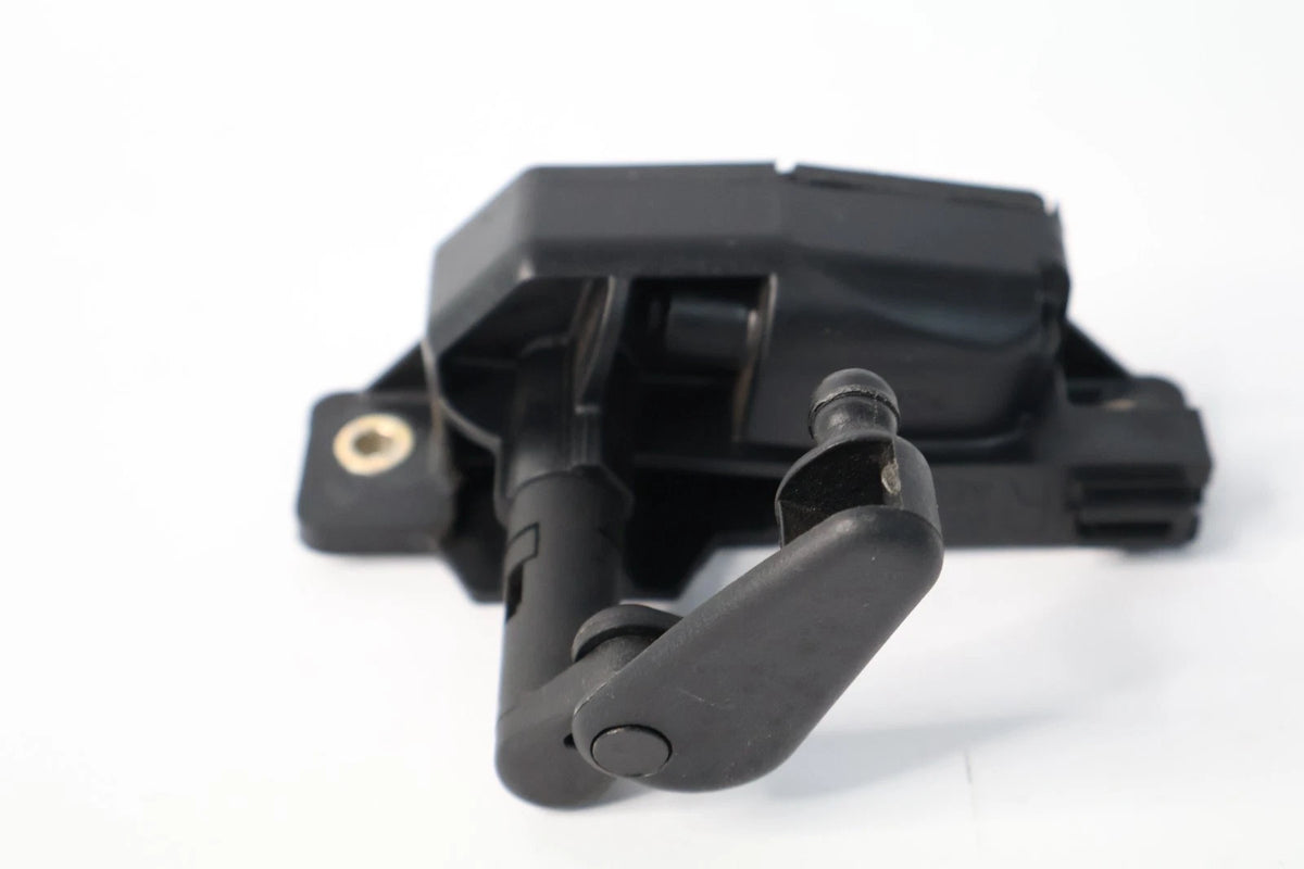2011-2020 TOYOTA SIENNA RIGHT QUARTER POWER WINDOW MOTOR HANDLE 85770-AE013 OEM