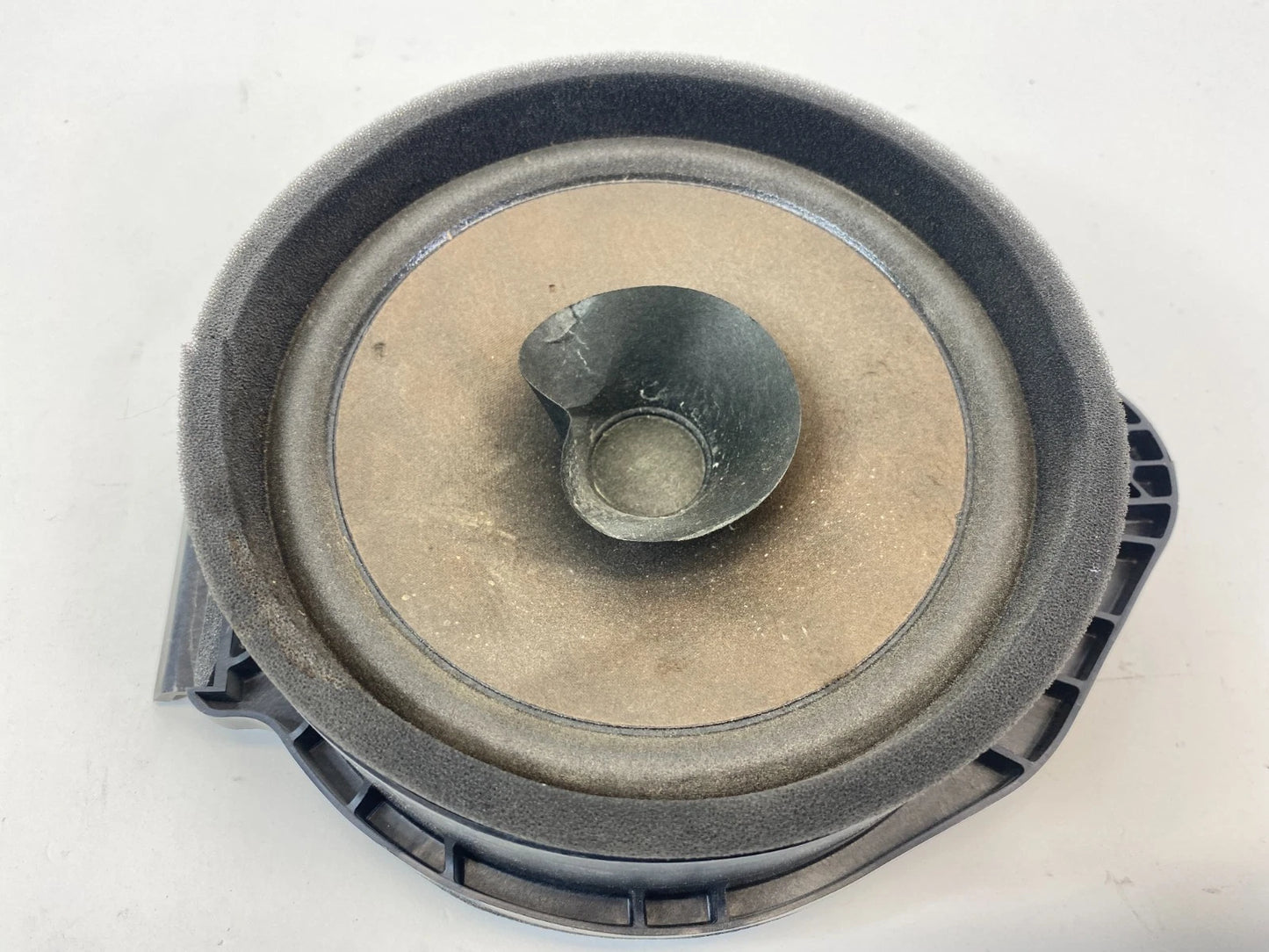 2013-2015 CHEVROLET MALIBU SEDAN 4-DR REAR LEFT DRIVER SIDE DOOR AUDIO SPEAKER