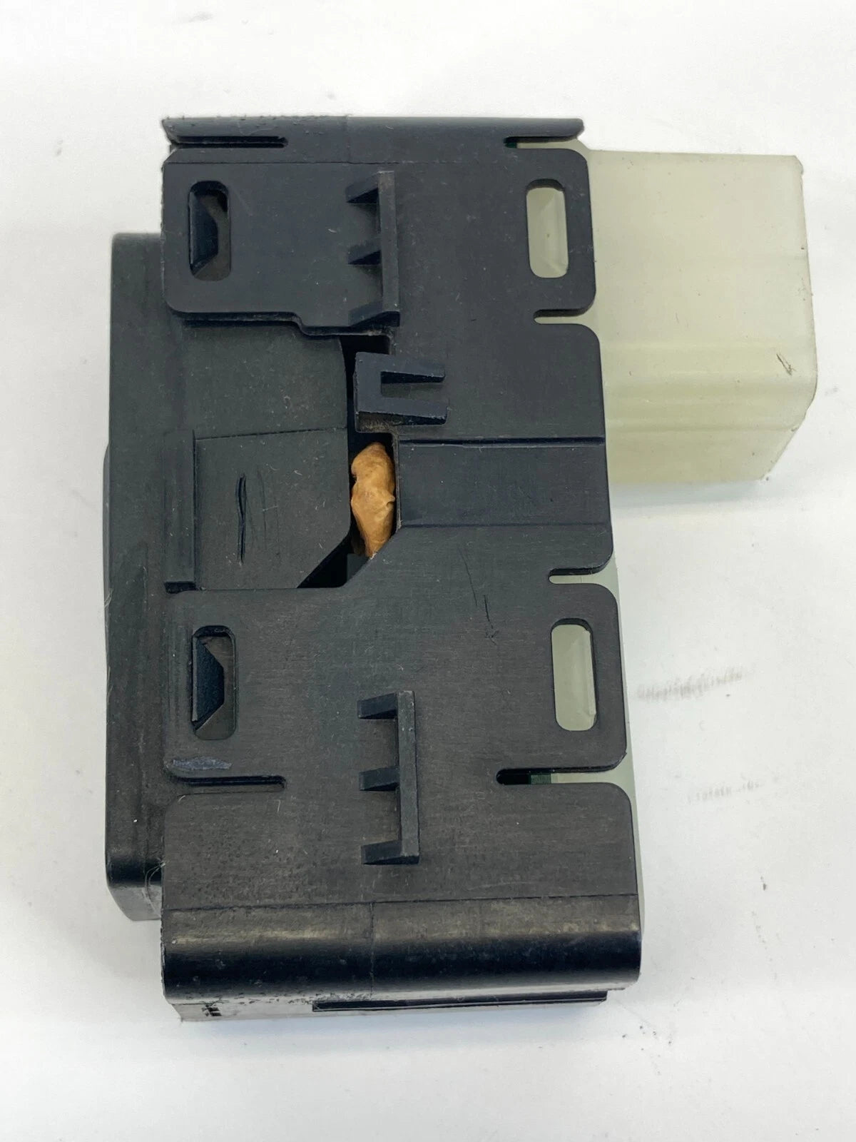 2007-2010 CHRYSLER 300 REAR LEFT SIDE DOOR WINDOW BUTTON SWITCH 04602787AA OEM