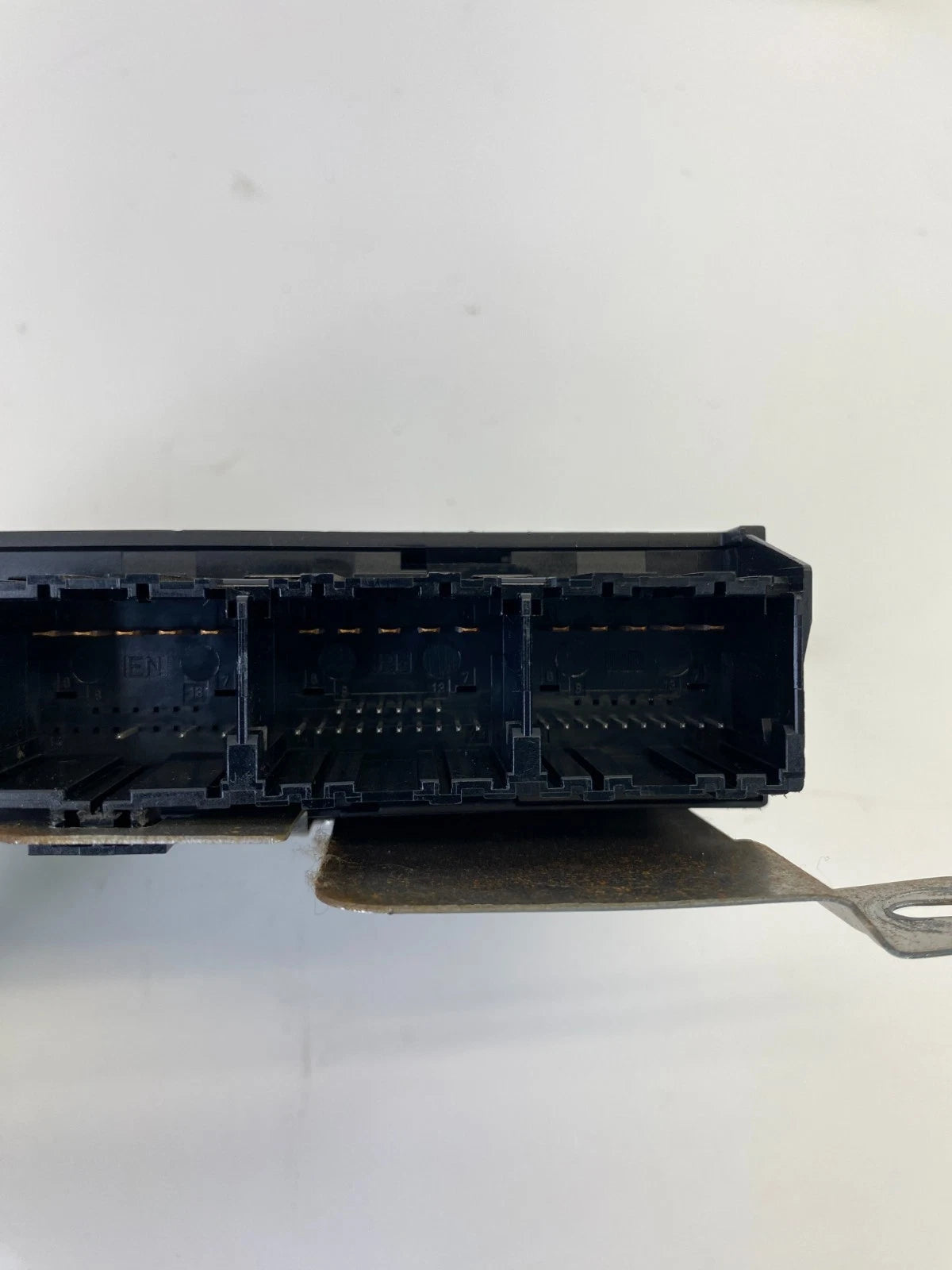 04-07 FORD FOCUS MULTIFUNCTION BODY CONTROL MODULE BCM GEM 1S7T-15K600-ZF OEM