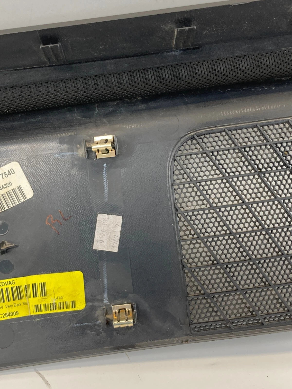 2009-2014 VOLKSWAGEN ROUTAN REAR LEFT SIDE 3RD ROW QUARTER WINDOW SUN SHADE OEM