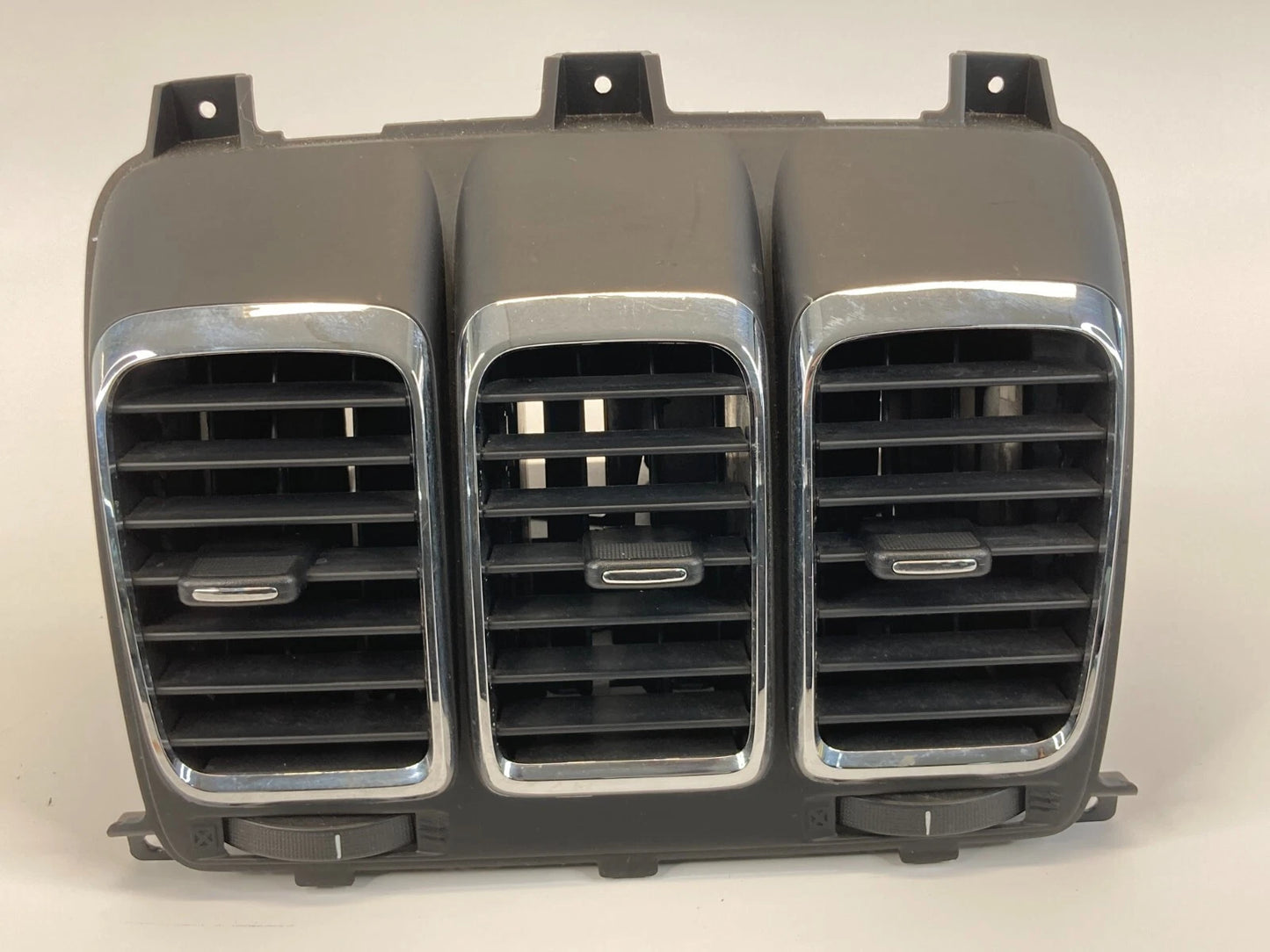 2007-2012 GMC ACADIA CENTER DASH AC AIR VENT GRILLE TRIM PANEL 20829314 OEM