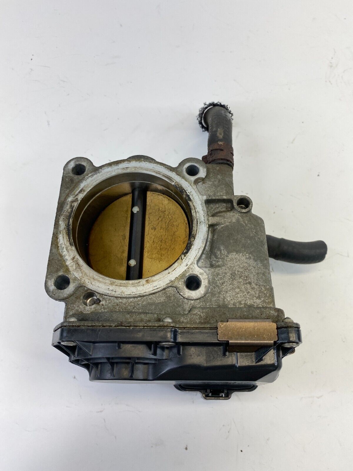 2004-2006 Toyota Sienna 02-06 Camry Throttle Body Throttle Valve 22030-0A020 OEM