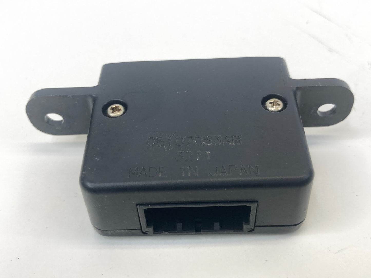 2008-2015 Chrysler Town & Country Rear Upper Multimedia AV Module 5107083AB