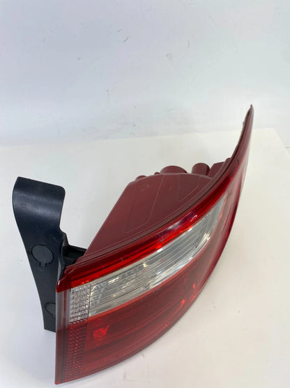13-16 HYUNDAI SANTA FE RR RIGHT PASSENGER OUTER TAIL LIGHT TAILLIGHT 92402-B8000