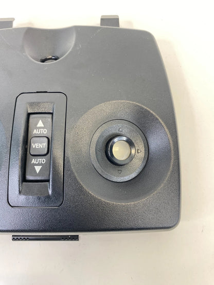2011-2014 CHRYSLER 200 FRONT OVERHEAD CONSOLE DOME MAP LIGHT WITHSUNROOF OEM