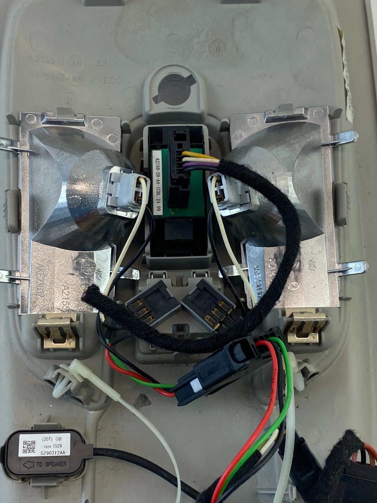 2010-2016 CHEVROLET EQUINOX W/O SUNROOF OVERHEAD CONSOLE DOME MAP LAMP 20900987