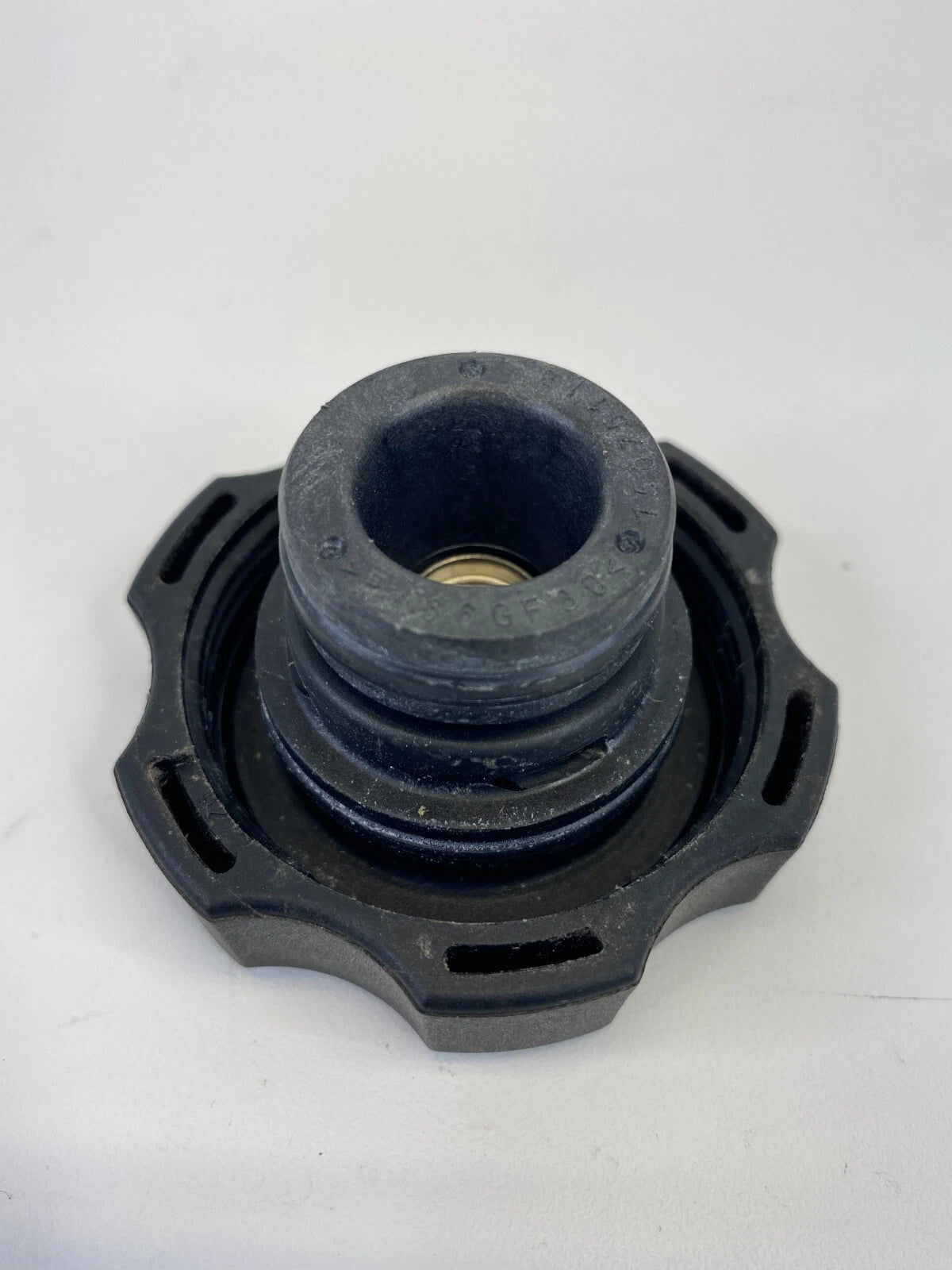 2012-2015 CHEVROLET CAPTIVA SPORT RADIATOR COOLANT RESERVOIR COVER FLUID CAP OEM