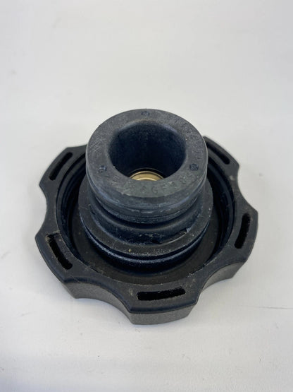 2012-2015 CHEVROLET CAPTIVA SPORT RADIATOR COOLANT RESERVOIR COVER FLUID CAP OEM