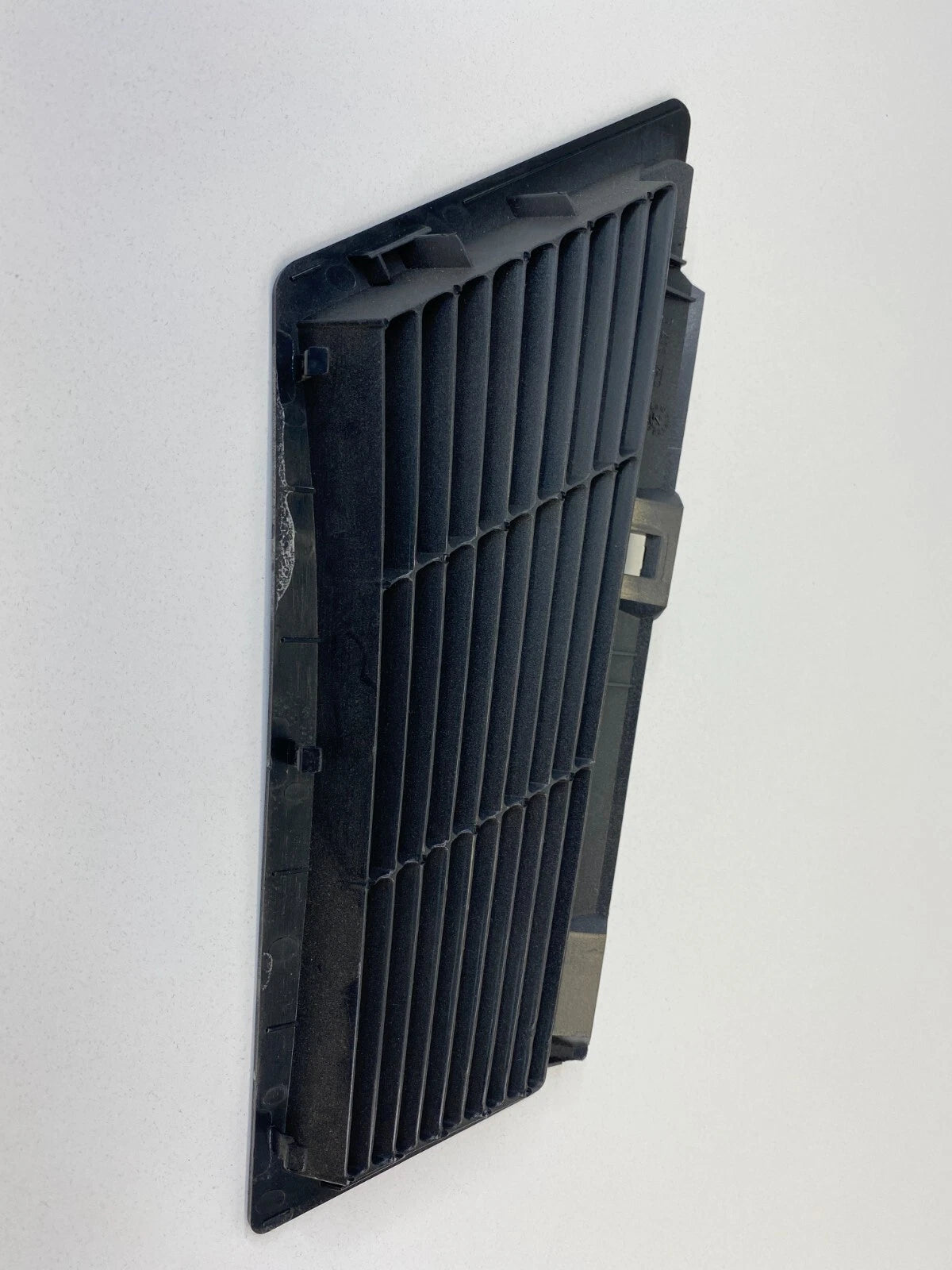 2004-2010 BMW X3 REAR TRUNK INNER INTERIOR BOOT VENT GRILLE TRIM BEZEL 3-411-753