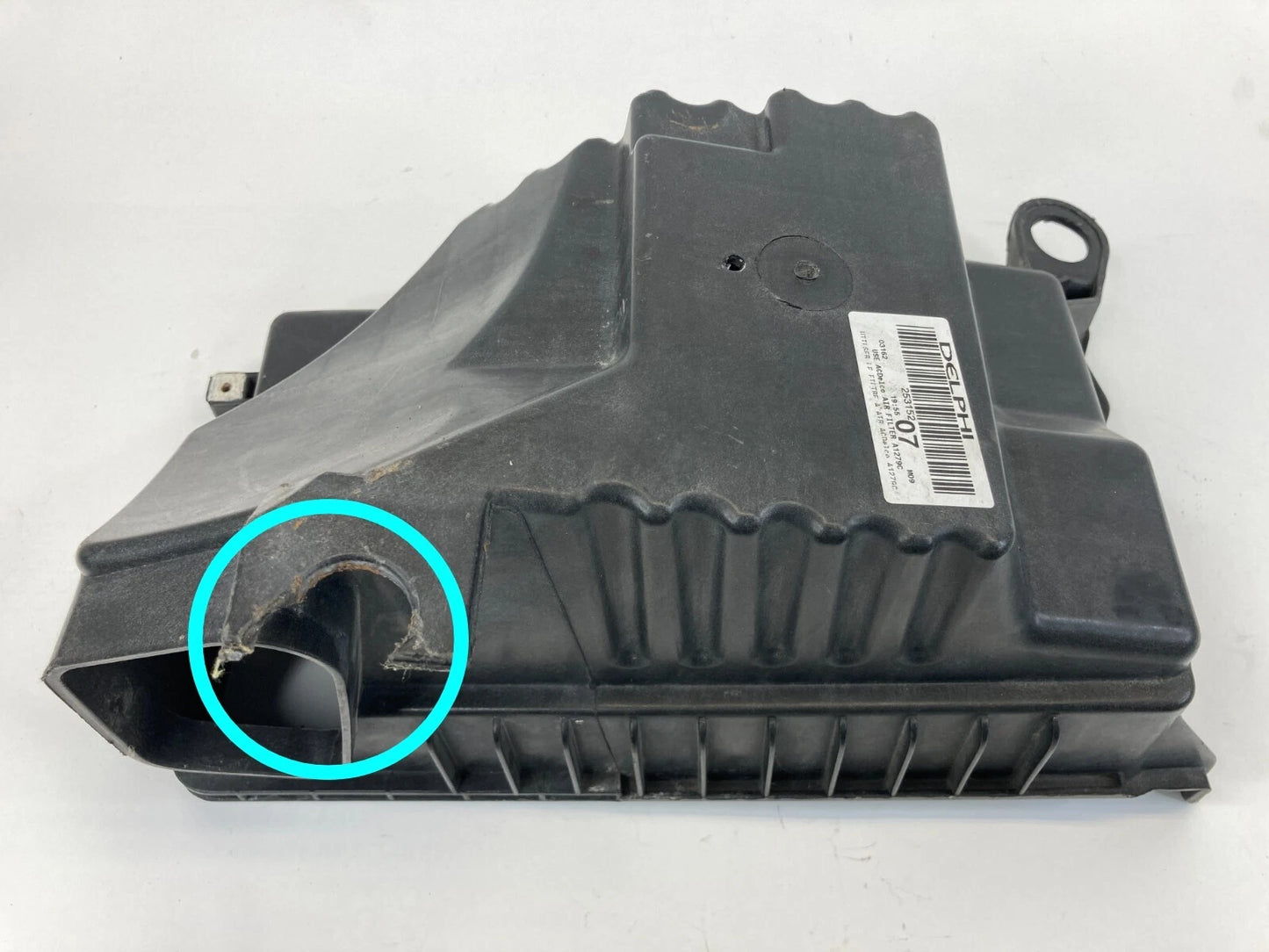 99-05 PONTIAC GRAND AM 3.4L V6 AIR CLEANER INTAKE BOX LOWER COVER 25312775 OEM