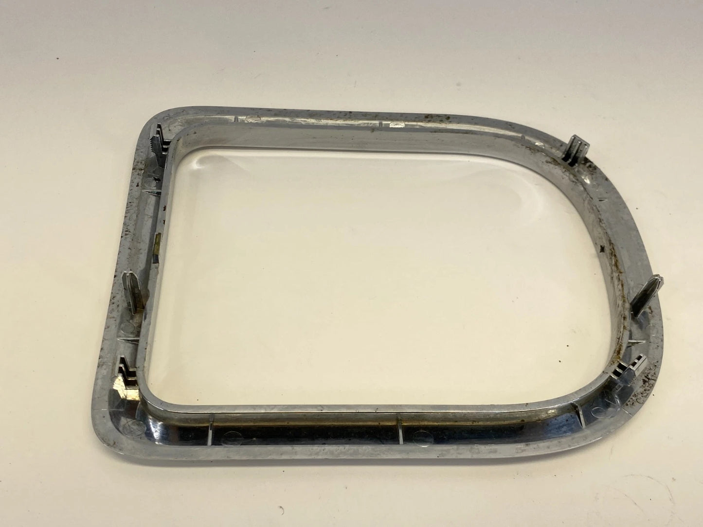 2009-2011 CHEVROLET HHR A/T SHIFTER BEZEL CHROME TRIM COVER OEM 1121785