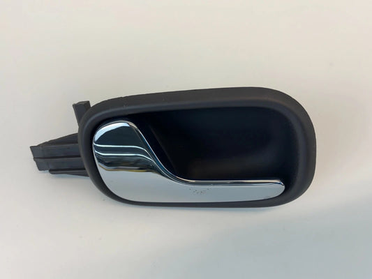 2000 2001 AUDI A4 A4 QUATTRO REAR LEFT SIDE INNER DOOR HANDLE 8D0839019 OEM