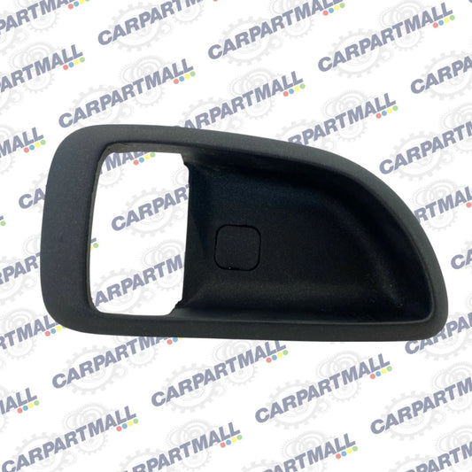 01-06 HYUNDAI SANTA FE FRONT RIGHT SIDE INNER DOOR HANDLE BEZEL TRIM 82621-26000