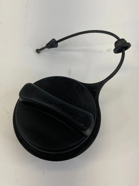 97-03 FORD F-150 97-99 F-250 4.6L 16V FUEL FILLER TANK GAS LID COVER CAP ASSY