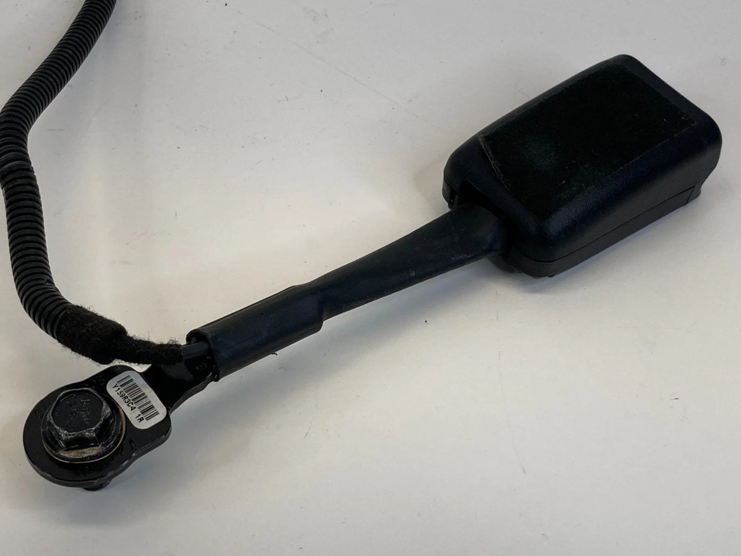 2016-2020 KIA SORENTO FRONT PASSENGER SIDE SEATBELT BUCKLE POWER SEAT 631519900B