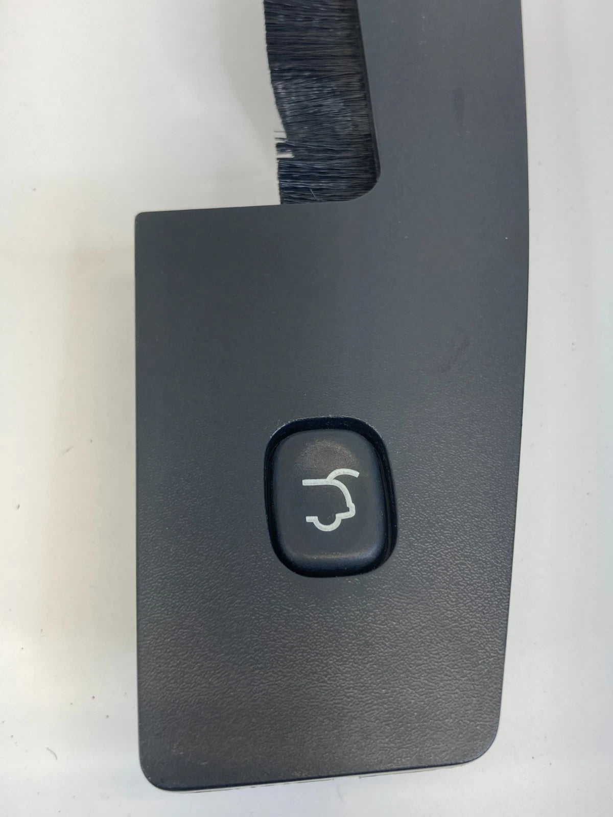 2008-2016 CHRYSLER TOWN & COUNTRY POWER LIFTGATE CONTROL SWITCH W/ BEZEL OEM