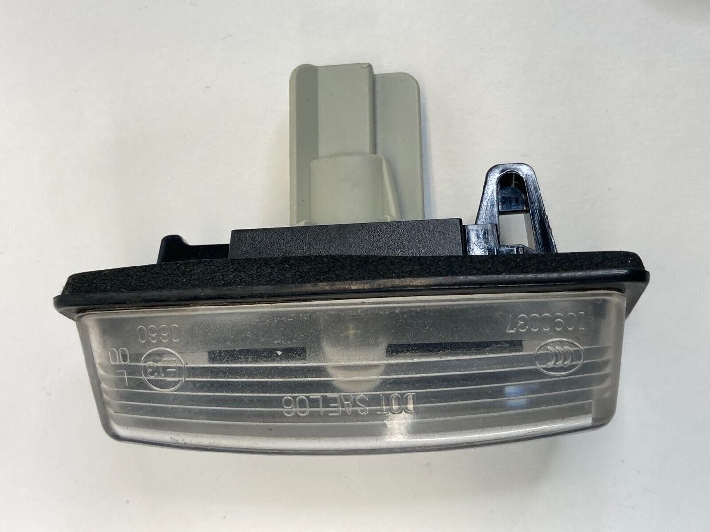 2013 14 15 16 17 2018 Nissan Altima Back Rear Trunk License Plate Light Lamp OEM